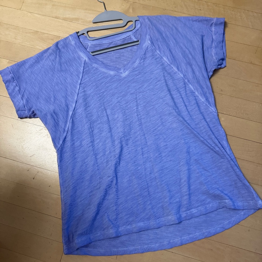 elliott Lauren blue enzyme wash v neck tee, M, CB2542 - Picture 2 of 4